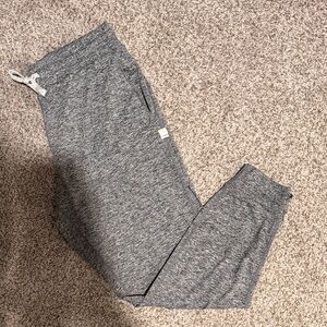 Vuori Heather Gray Women's Joggers
